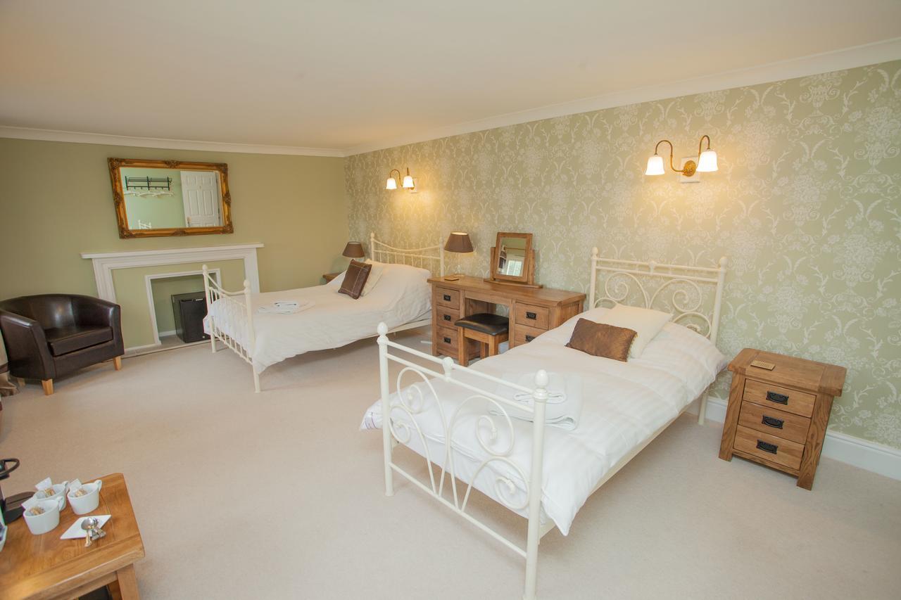 The Seven Stars Inn Pewsey ภายนอก รูปภาพ