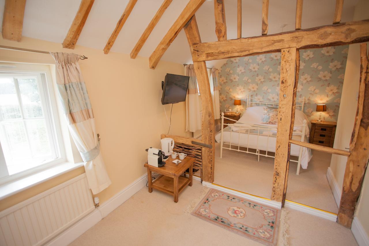 The Seven Stars Inn Pewsey ภายนอก รูปภาพ